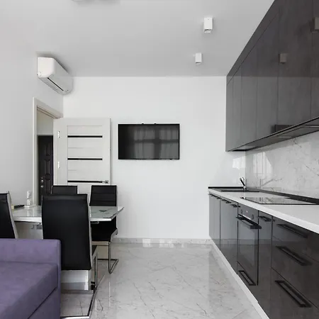 16 Kamanina 1-bedroom With Terrace Odesa